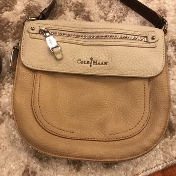 Cole Haan leather crossbody bag purse. Brown tan - Picture 2 of 13